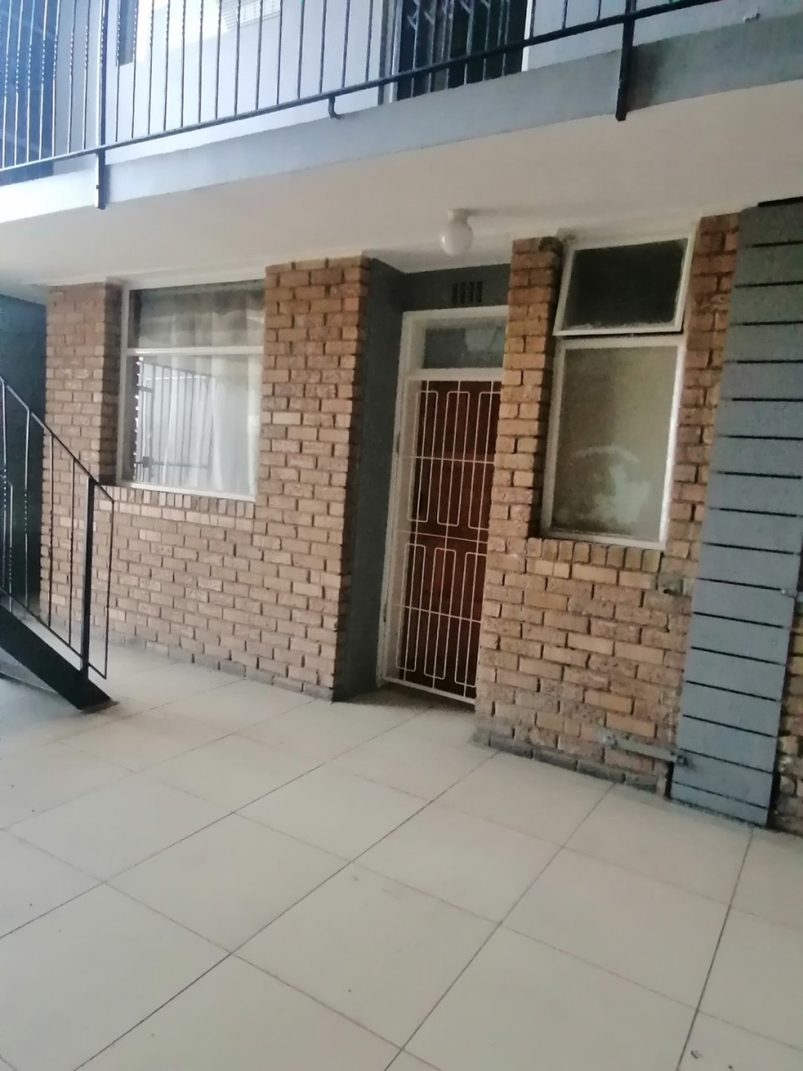 2 Bedroom Property for Sale in Avondale Western Cape